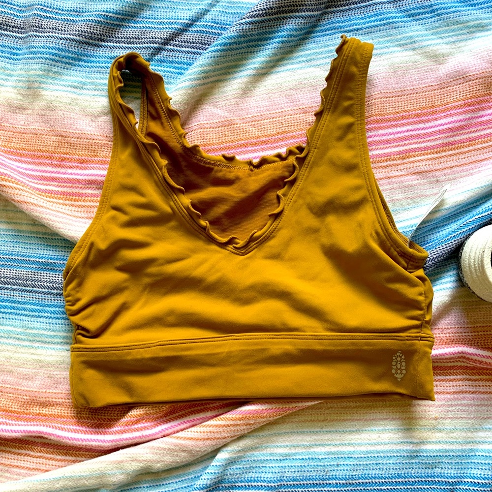 Free People Movement size M. 24/7 Reversible Crop Top